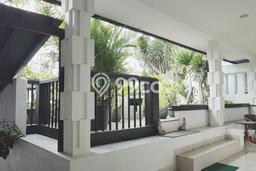 Rumah Eksklusif Siap Huni LT 353m2 di Kebayoran Baru, Jakarta Selatan Rumah Eksklusif Siap Huni LT 353m2 di Kebayoran Baru, Jakarta Selatan