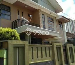 Siap Huni Rumah Mewah 6 Kamar di Mangkubumen Dekat ke Mana Pun Siap Huni Rumah Mewah 6 Kamar di Mangkubumen Dekat ke Mana Pun