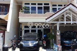 Rumah Lokasi Strategis area Mulyorejo, Surabaya, Luas 200m² LB 355m² Rumah Lokasi Strategis area Mulyorejo, Surabaya, Luas 200m² LB 355m²