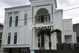 Rumah Area Nyaman kawasan Bintaro, Tangerang Selatan, LT 246m² Bangunan 369m² Rumah Area Nyaman kawasan Bintaro, Tangerang Selatan, LT 246m² Bangunan 369m²