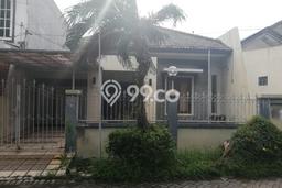 Rumah Akses Mudah di Semolowaru, Surabaya, LT 200m² LB 160m² Rumah Akses Mudah di Semolowaru, Surabaya, LT 200m² LB 160m²