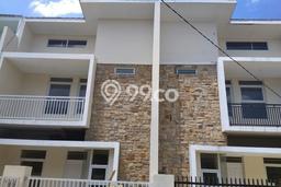 Rumah Strategis Minimalis Lb 140m2 di Arcamanik, Bandung Rumah Strategis Minimalis Lb 140m2 di Arcamanik, Bandung