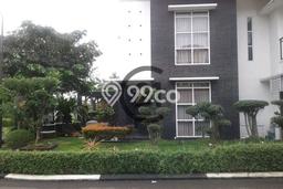 Rumah Berkualitas Cibubur, Depok, LT 313m² LB 550m² Rumah Berkualitas Cibubur, Depok, LT 313m² LB 550m²