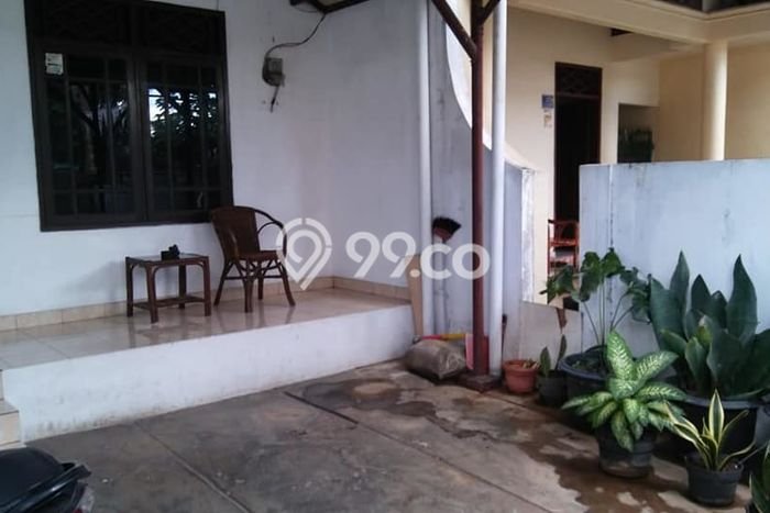 Jual Rumah Strategis Bagus Punya 4 KT di Jatinegara Jakarta Timur SHM Jual Rumah Strategis Bagus Punya 4 KT di Jatinegara Jakarta Timur SHM