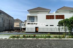 Lokasi terbaik! Rumah siap pakai dikontrakkan di Colomadu LB 250m2 Lokasi terbaik! Rumah siap pakai dikontrakkan di Colomadu LB 250m2