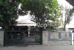 Rumah Mewah Siap Huni LT 240m2 di Kebon Jeruk, Jakarta Barat Rumah Mewah Siap Huni LT 240m2 di Kebon Jeruk, Jakarta Barat