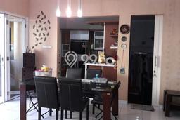 Rumah Exclusive 5 KT 3 KM di Kompleks Cluster Bintaro, Tangerang Selatan Rumah Exclusive 5 KT 3 KM di Kompleks Cluster Bintaro, Tangerang Selatan