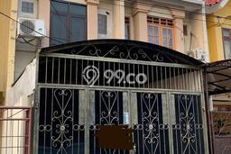 Disewakan! Rumah 2 Kamar Tidur &
2 Kamar Mandi di Taman Palem, Jakarta Barat Disewakan! Rumah 2 Kamar Tidur &
2 Kamar Mandi di Taman Palem, Jakarta Barat