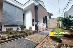 Rumah Luxury Modern Siap Huni di Tanjung Barat Jakarta Selatan Rumah Luxury Modern Siap Huni di Tanjung Barat Jakarta Selatan