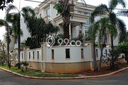 Rumah Idaman LT 450m² Dekat Pusat Kota di Puri Indah, Jakarta Barat Rumah Idaman LT 450m² Dekat Pusat Kota di Puri Indah, Jakarta Barat