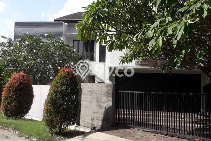 Dijual Rumah Premium dengan Fasilitas Sekitar Komplit di Cinere, Depok Dijual Rumah Premium dengan Fasilitas Sekitar Komplit di Cinere, Depok