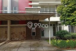 SPECIAL OFFER! Rumah di Green Lake City, 4 KT, Lingkungan Asri, Luas 180m² Bangunan 200m² SPECIAL OFFER! Rumah di Green Lake City, 4 KT, Lingkungan Asri, Luas 180m² Bangunan 200m²