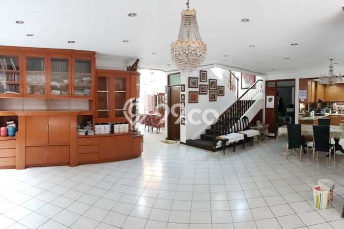 Jual Rumah Mewah Megah Dengan View Eksklusif di Lebak Bulus, Jakarta Selatan Jual Rumah Mewah Megah Dengan View Eksklusif di Lebak Bulus, Jakarta Selatan