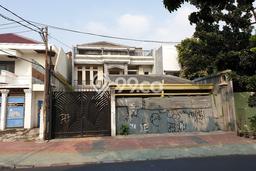 Dijual Rumah Luas Megah Dengan View Eksklusif di Kedoya, Jakarta Barat Dijual Rumah Luas Megah Dengan View Eksklusif di Kedoya, Jakarta Barat