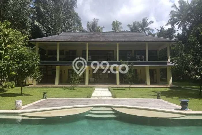 Rumah Mewah LB 509m2 Siap Huni Desain Elegan di Klungkung Kota, Klungkung Rumah Mewah LB 509m2 Siap Huni Desain Elegan di Klungkung Kota, Klungkung