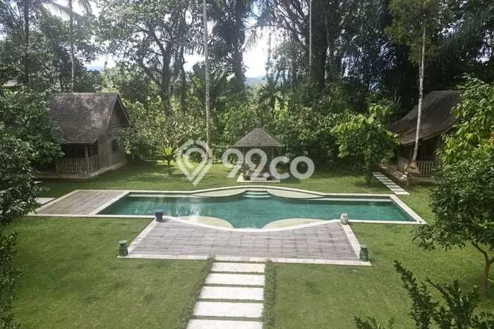Rumah Mewah LB 509m2 Siap Huni Desain Elegan di Klungkung Kota, Klungkung Rumah Mewah LB 509m2 Siap Huni Desain Elegan di Klungkung Kota, Klungkung