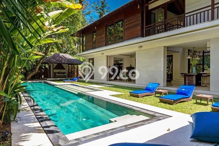 Dijual Rumah Luas Megah Dengan View Cantik di Seminyak, Badung Dijual Rumah Luas Megah Dengan View Cantik di Seminyak, Badung
