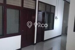 HARGA SPECIAL! Rumah Nyaman area Gubeng, Surabaya, Luas 317m2m² Bangunan 362m2m² BISA KPR! HARGA SPECIAL! Rumah Nyaman area Gubeng, Surabaya, Luas 317m2m² Bangunan 362m2m² BISA KPR!