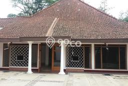 Disewakan Rumah Bagus di Bandung Harga Rp 550 Juta/ Tahun Disewakan Rumah Bagus di Bandung Harga Rp 550 Juta/ Tahun