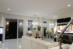 Dijual Rumah Luas Elegan Dengan View Cantik di Cibubur, Bekasi Dijual Rumah Luas Elegan Dengan View Cantik di Cibubur, Bekasi