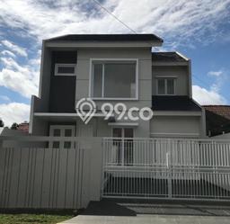 Rumah Menguntungkan di Pusat Kota BSD, Tangerang - LT 170m² Rumah Menguntungkan di Pusat Kota BSD, Tangerang - LT 170m²