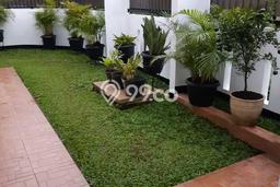 Hunian Elit LB 160m2 Siap Huni Desain Elegan di Bintaro, Tangerang Selatan Hunian Elit LB 160m2 Siap Huni Desain Elegan di Bintaro, Tangerang Selatan