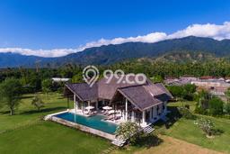 B08-Villa dengan tanah luas di Tepi pantai /B08-Large Luxury Beachfront Villa B08-Villa dengan tanah luas di Tepi pantai /B08-Large Luxury Beachfront Villa