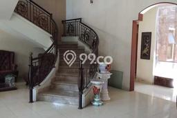 Rumah Strategis 8 KT LT 770m² di Batununggal, Bandung Rumah Strategis 8 KT LT 770m² di Batununggal, Bandung