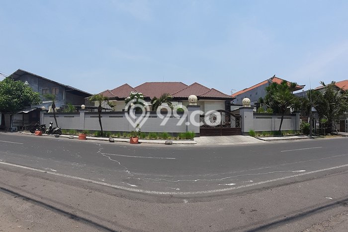 Dijual Rumah Mewah Megah Dengan View Eksklusif di Kerobokan, Badung Dijual Rumah Mewah Megah Dengan View Eksklusif di Kerobokan, Badung