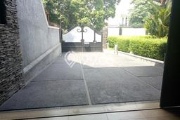 Ready to Use! Luxury House LT 1210m2 Desain Modern di Permata Hijau Ready to Use! Luxury House LT 1210m2 Desain Modern di Permata Hijau