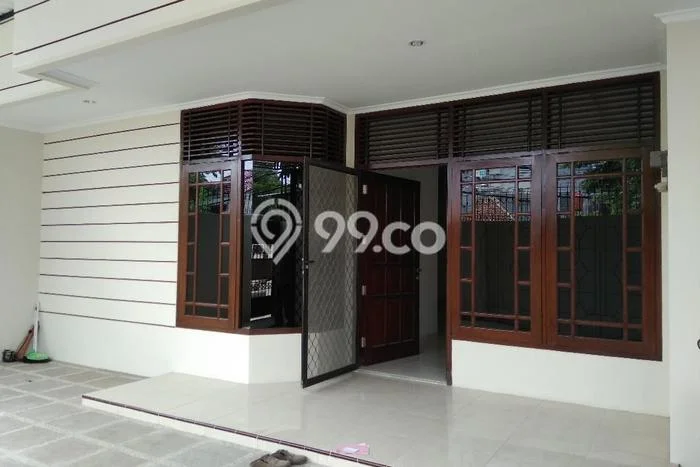 BEST DEAL! Rumah Siap Huni area pekunden, Luas 200m² LB 233m² BEST DEAL! Rumah Siap Huni area pekunden, Luas 200m² LB 233m²