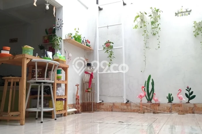 Dijual Rumah Premium dengan Fasilitas Sekitar Lengkap di Kembangan, Jakarta Barat Dijual Rumah Premium dengan Fasilitas Sekitar Lengkap di Kembangan, Jakarta Barat