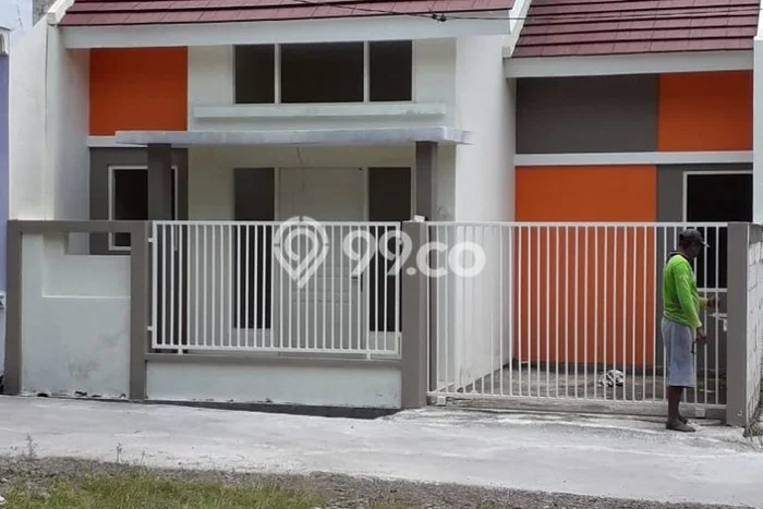 Rumah Sederhana Dijual di Driyorejo 2 Kamar dengan Luas Tanah 56m2 Rumah Sederhana Dijual di Driyorejo 2 Kamar dengan Luas Tanah 56m2