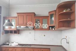 Disewakan! Rumah 3 Kamar Tidur &
4 Kamar Mandi di Setra Duta, Bandung Disewakan! Rumah 3 Kamar Tidur &
4 Kamar Mandi di Setra Duta, Bandung