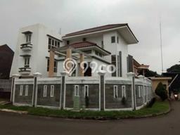 Disewakan Rumah Murah di BSD Puspita Loka Tangerang dengan 4 Kamar Tidur Disewakan Rumah Murah di BSD Puspita Loka Tangerang dengan 4 Kamar Tidur