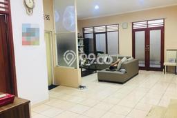 Rumah Luxury di Bandung Strategis Kondisi Baik Rumah Luxury di Bandung Strategis Kondisi Baik