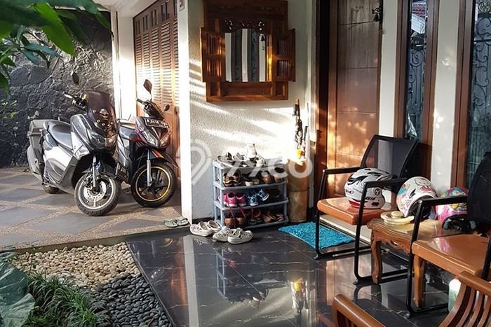Dijual Rumah Premium dengan Fasilitas Sekitar Komplit di Jatinegara, Jakarta Timur Dijual Rumah Premium dengan Fasilitas Sekitar Komplit di Jatinegara, Jakarta Timur