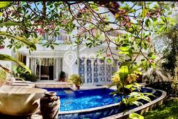 Hunian Elit LB 270m2 Siap Huni Desain Elegan di Nusa Dua, Badung Hunian Elit LB 270m2 Siap Huni Desain Elegan di Nusa Dua, Badung