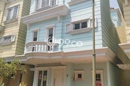 KESEMPATAN TERBAIK! Rumah Nyaman area Gading Serpong, Luas 60m² Bangunan 100m² KESEMPATAN TERBAIK! Rumah Nyaman area Gading Serpong, Luas 60m² Bangunan 100m²