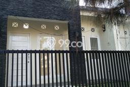 Dijual Rumah Eksklusif 2 KT di Bintaro, Tangerang Selatan Dijual Rumah Eksklusif 2 KT di Bintaro, Tangerang Selatan