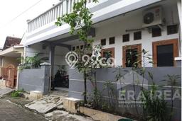 Dijual Cepat Rumah Bagus Siap Huni LB 200m2 di Pasar Kliwon, Surakarta Dijual Cepat Rumah Bagus Siap Huni LB 200m2 di Pasar Kliwon, Surakarta