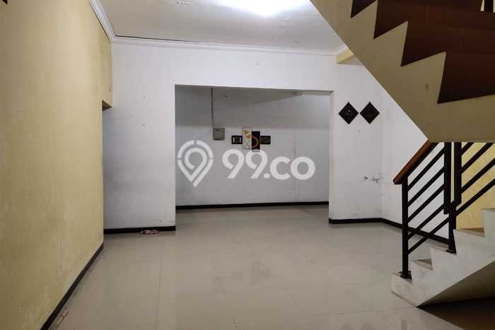 Dijual Cepat Rumah Favorit Siap Huni LB 200m2 di Jaten, Karanganyar Dijual Cepat Rumah Favorit Siap Huni LB 200m2 di Jaten, Karanganyar