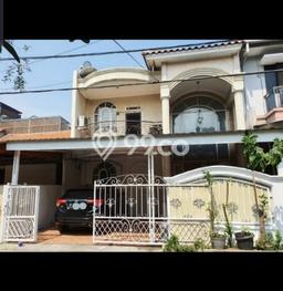 Siap Huni Rumah Mewah 4 Kamar di Kebon Jeruk Dekat ke Mana Saja Siap Huni Rumah Mewah 4 Kamar di Kebon Jeruk Dekat ke Mana Saja