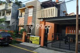 Jual Rumah Bagus Siap Huni LB 300m2 di Cibinong, Bogor Jual Rumah Bagus Siap Huni LB 300m2 di Cibinong, Bogor