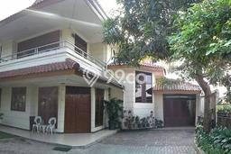LIMITED OFFER! Rumah Berkualitas area Ciputat Timur, LT 438m² LB 350m² LIMITED OFFER! Rumah Berkualitas area Ciputat Timur, LT 438m² LB 350m²