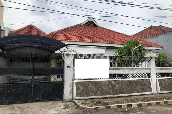 Rumah Elit Modern Siap Huni di hr muhammad Surabaya Rumah Elit Modern Siap Huni di hr muhammad Surabaya