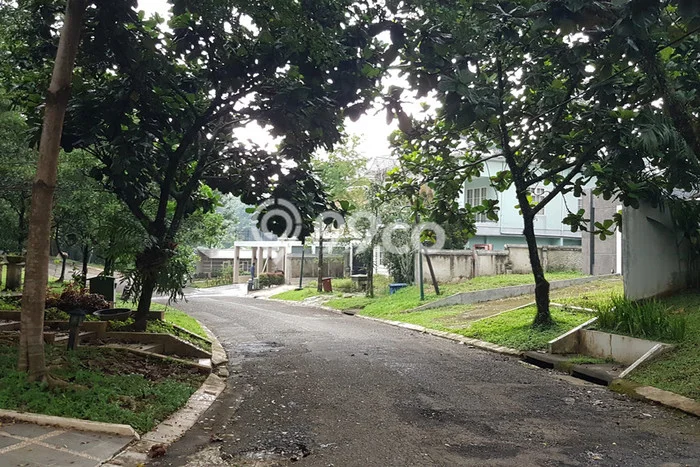 Hunian Mewah LB 440m2 Siap Huni Desain Elegan di Sentul City, Bogor Hunian Mewah LB 440m2 Siap Huni Desain Elegan di Sentul City, Bogor
