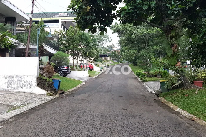 Hunian Mewah LB 440m2 Siap Huni Desain Elegan di Sentul City, Bogor Hunian Mewah LB 440m2 Siap Huni Desain Elegan di Sentul City, Bogor