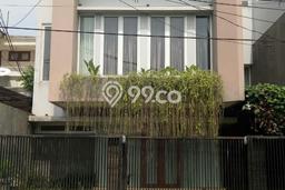 Rumah dengan Lokasi Strategis 4 KT di Bintaro, Jakarta Selatan Rumah dengan Lokasi Strategis 4 KT di Bintaro, Jakarta Selatan