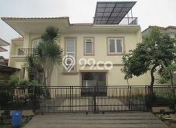 Rumah Modern LT 263m² Terawat di Kompleks Cluster BSD, Tangerang Rumah Modern LT 263m² Terawat di Kompleks Cluster BSD, Tangerang